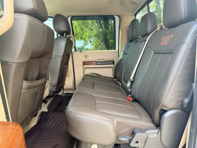 2015 Ford F-250 - $28,995