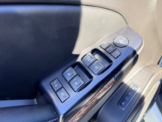 2015 Chevrolet Tahoe - $15,995