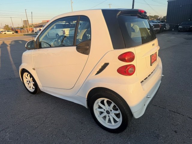 2013 smart fortwo - $6,995