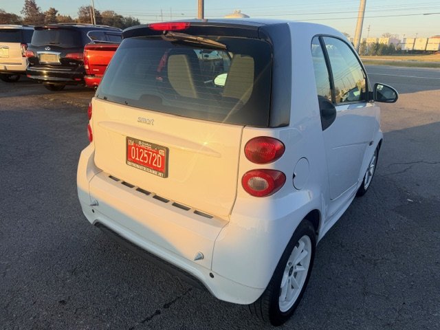 2013 smart fortwo - $6,995