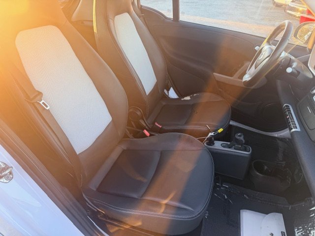 2013 smart fortwo - $6,995