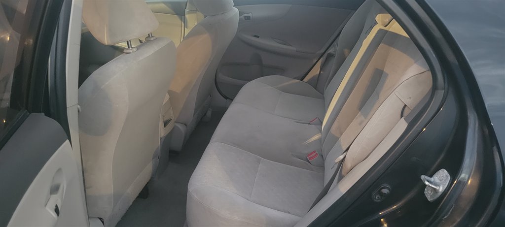 2009 Toyota Corolla LE photo