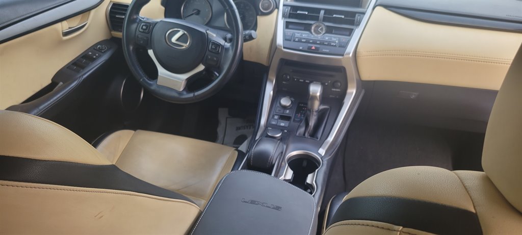 2015 Lexus NX 200t photo