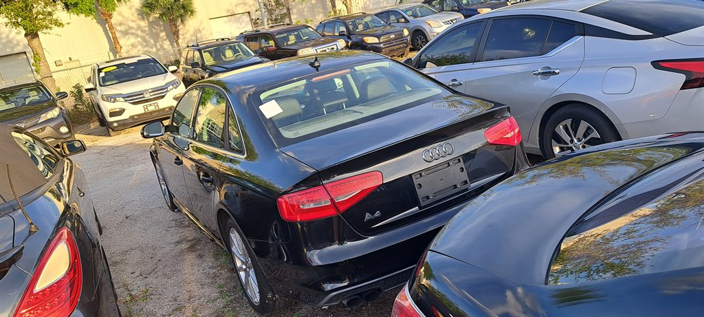 2015 Audi A4 Premium photo