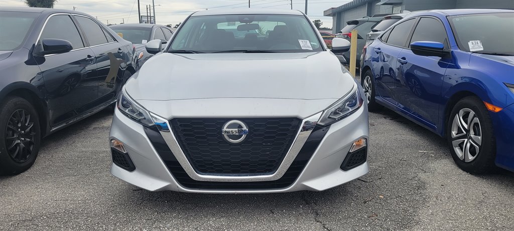 2021 Nissan Altima SV photo