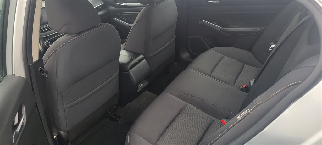 2021 Nissan Altima SV photo