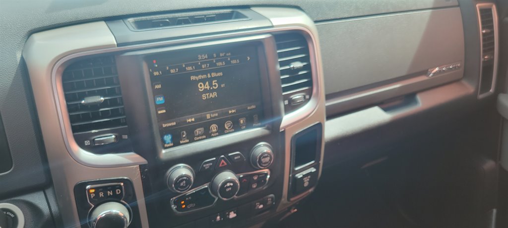 2016 RAM 1500 SLT photo