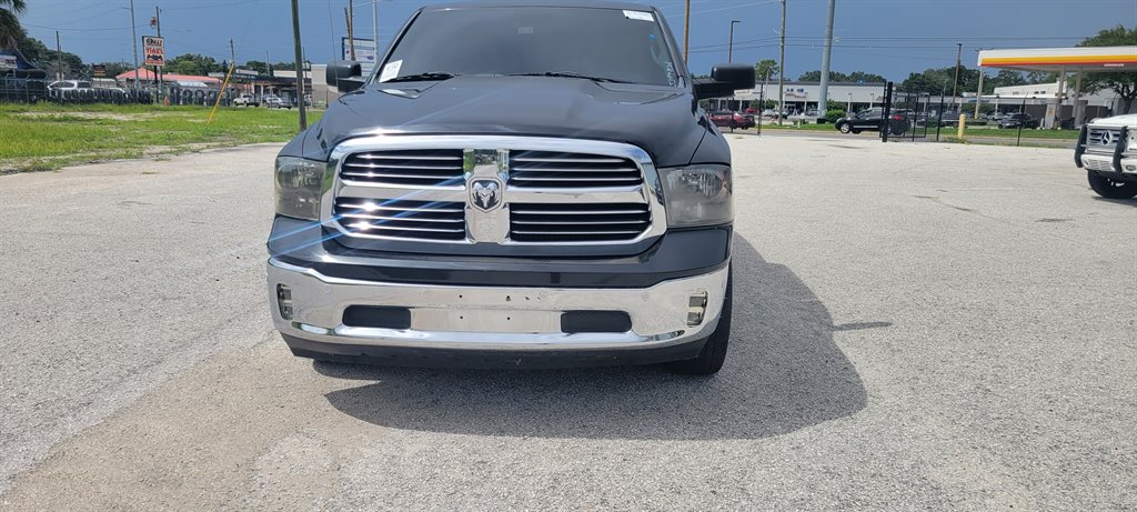 2016 RAM 1500 SLT photo