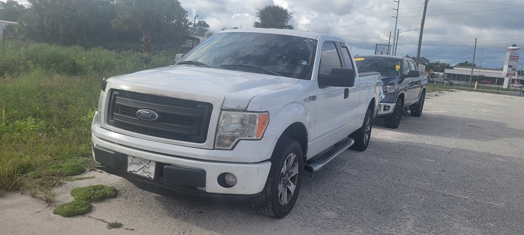 2013 Ford F-150 Lariat photo