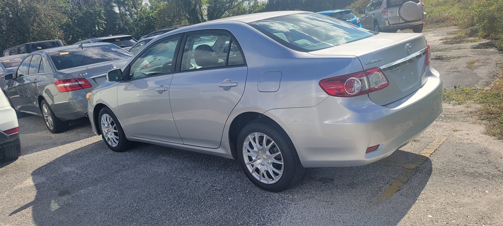 2012 Toyota Corolla L photo