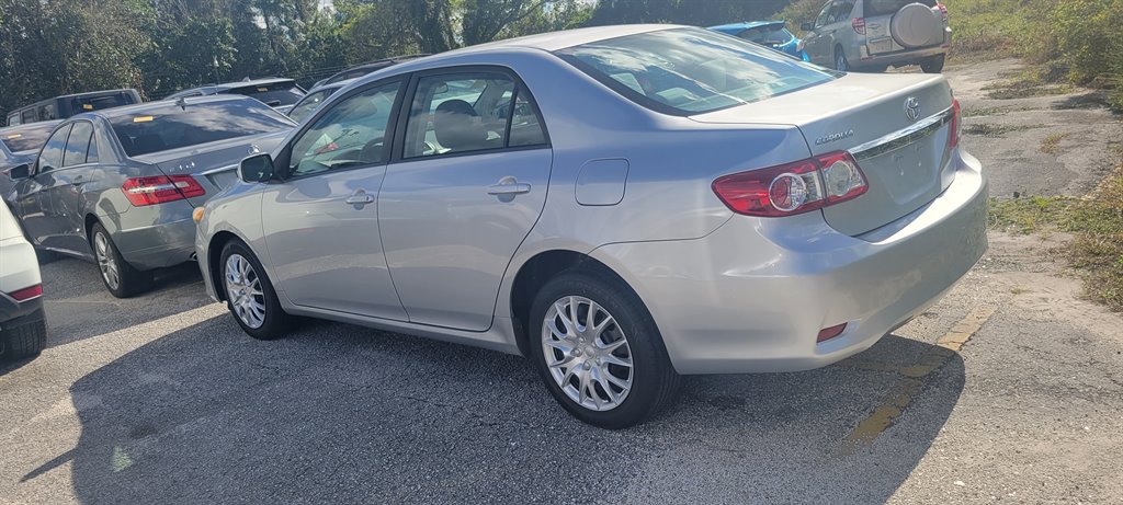 2012 Toyota Corolla L photo