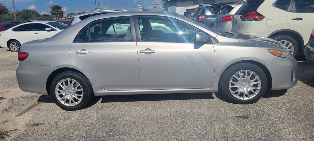 2012 Toyota Corolla L photo