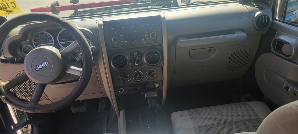 2007 Jeep Wrangler Unlimited Sahara photo