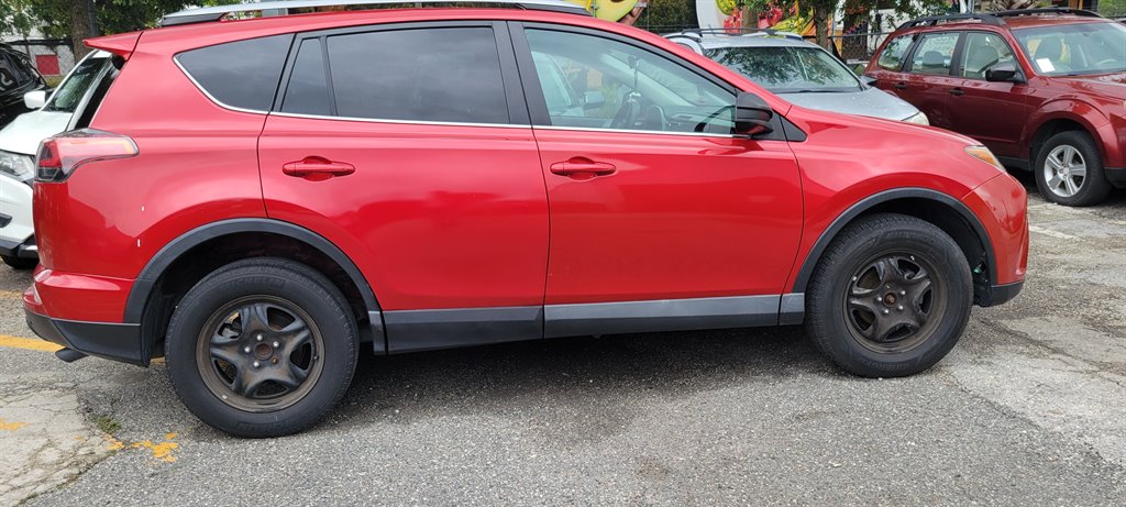 2017 Toyota RAV4 - $13,900