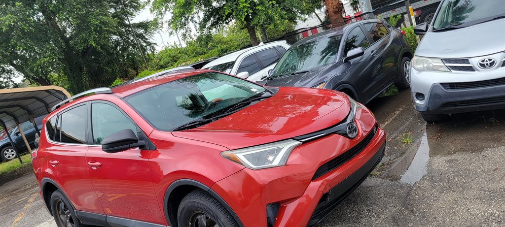 2017 Toyota RAV4 - $13,900
