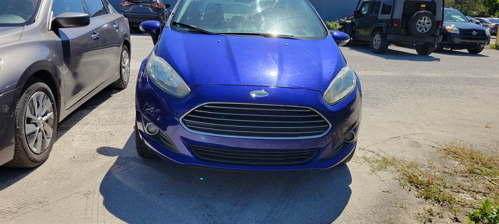 2014 Ford Fiesta SE photo