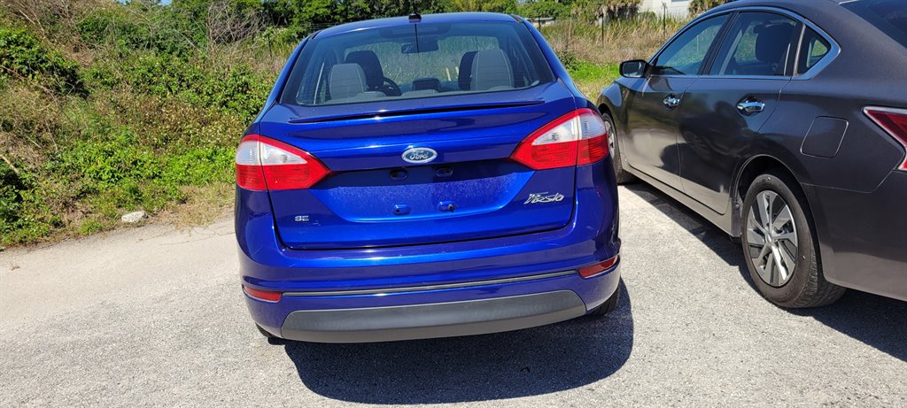 2014 Ford Fiesta - $5,900