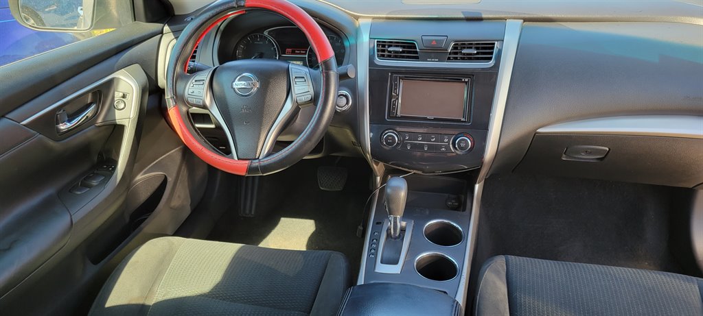 2015 Nissan Altima photo