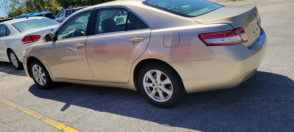 2011 Toyota Camry - $7,900