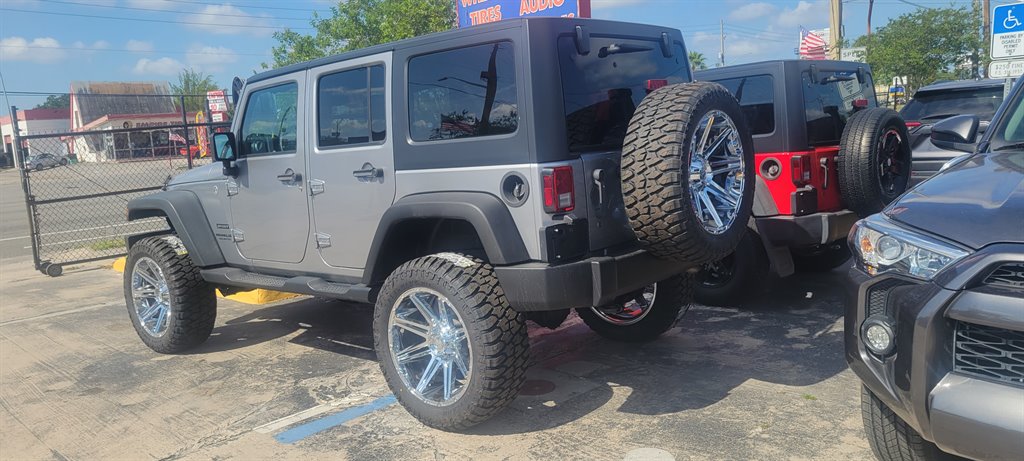 2017 Jeep Wrangler Unlimited Sport photo