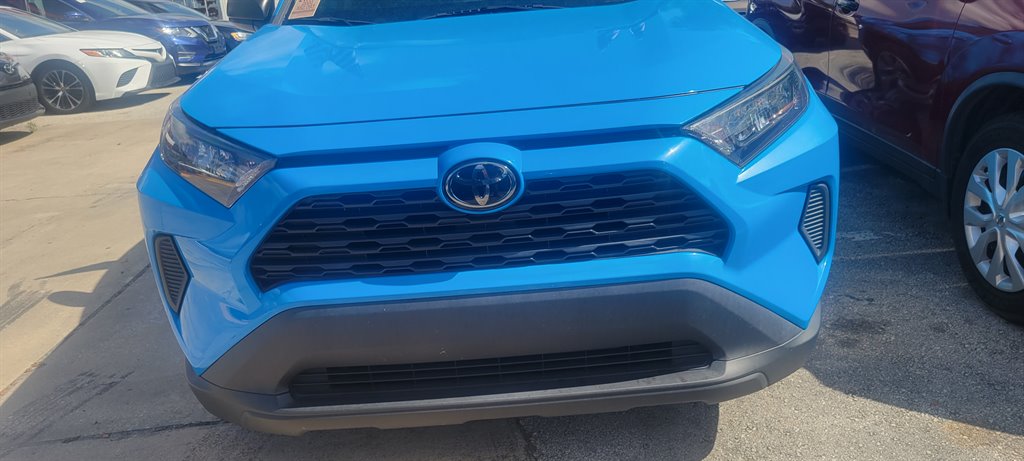 2020 Toyota RAV4 - $23,900