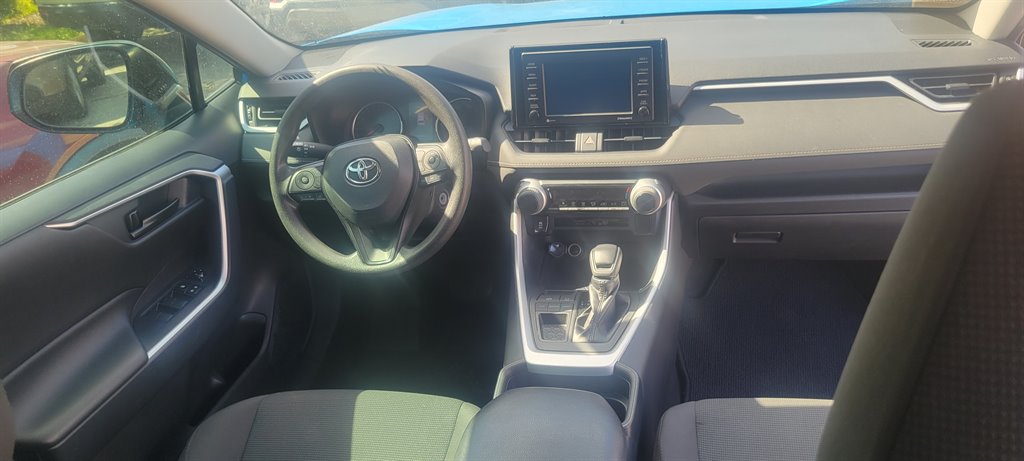 2020 Toyota RAV4 - $23,900
