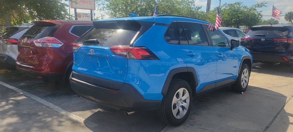 2020 Toyota RAV4 - $23,900