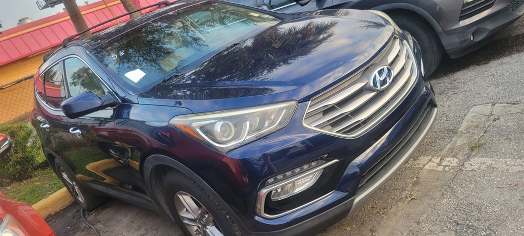 2017 Hyundai Santa Fe - $13,900