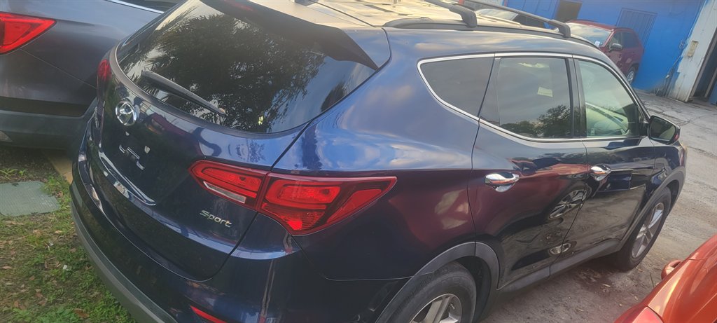 2017 Hyundai Santa Fe - $13,900