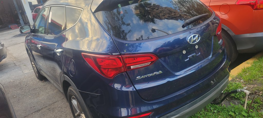2017 Hyundai Santa Fe - $13,900