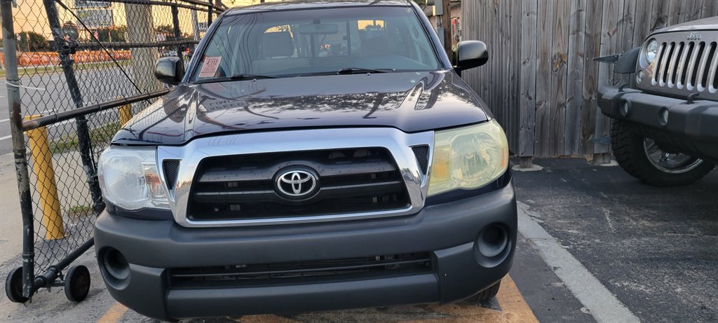 2006 Toyota Tacoma - $10,900