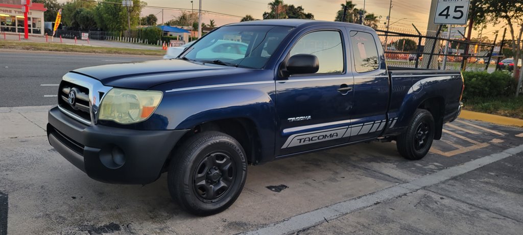 2006 Toyota Tacoma - $10,900