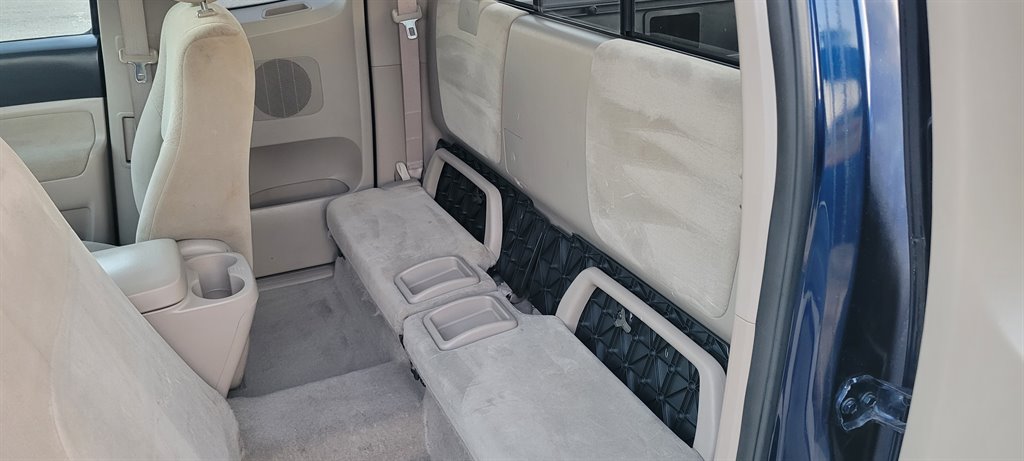 2006 Toyota Tacoma - $10,900
