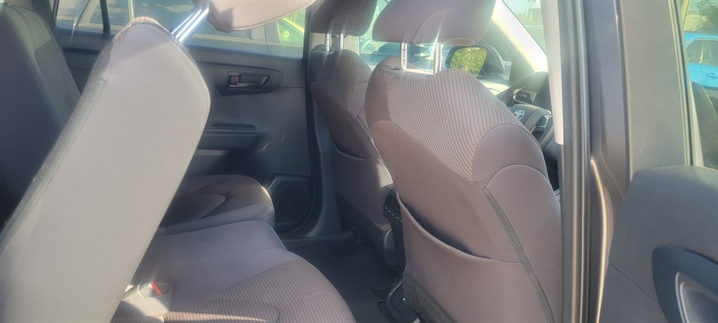 2021 Toyota Highlander - $27,900