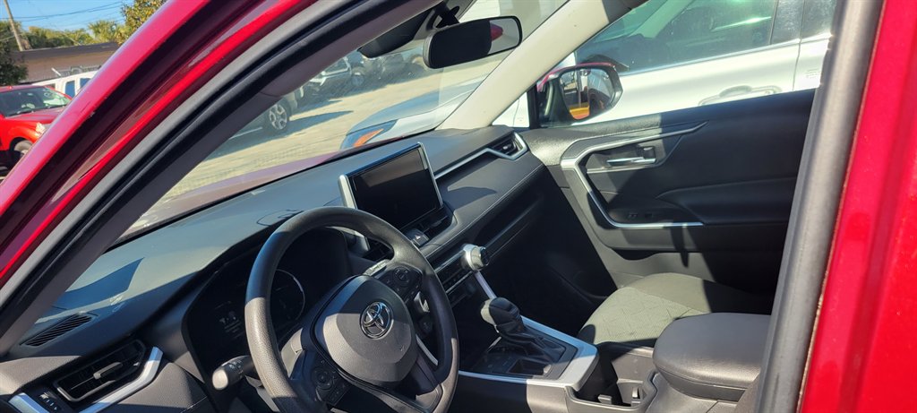 2023 Toyota RAV4 - $28,500