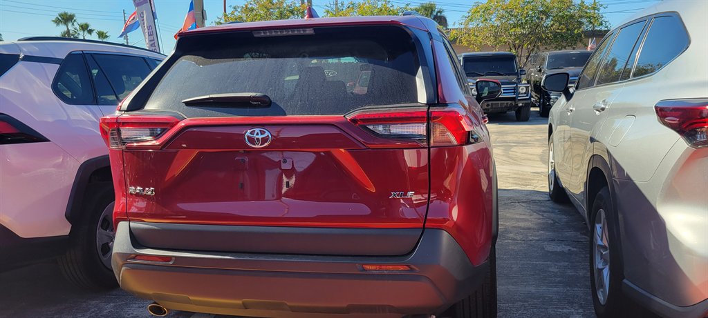 2023 Toyota RAV4 - $28,500
