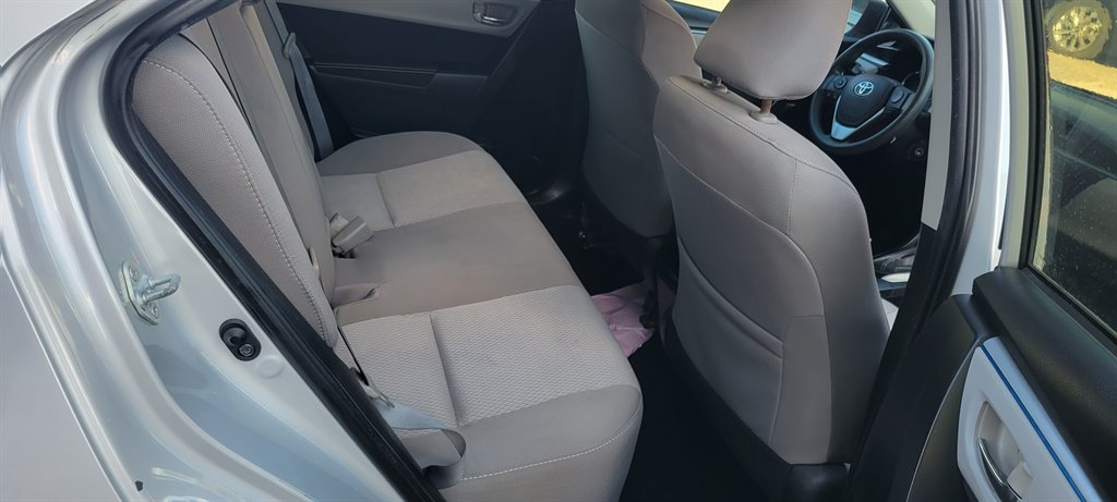 2015 Toyota Corolla - $11,500