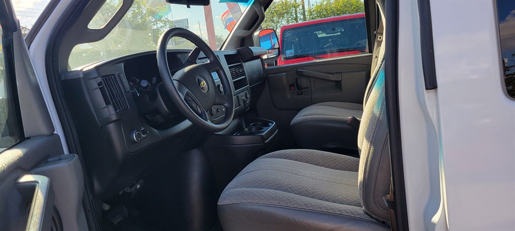 2018 Chevrolet Express - $22,900
