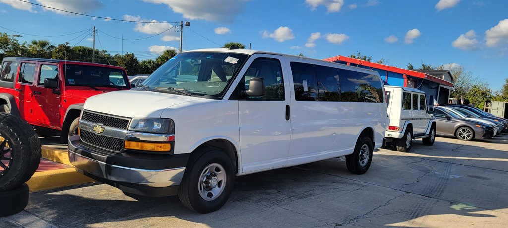2018 Chevrolet Express - $22,900