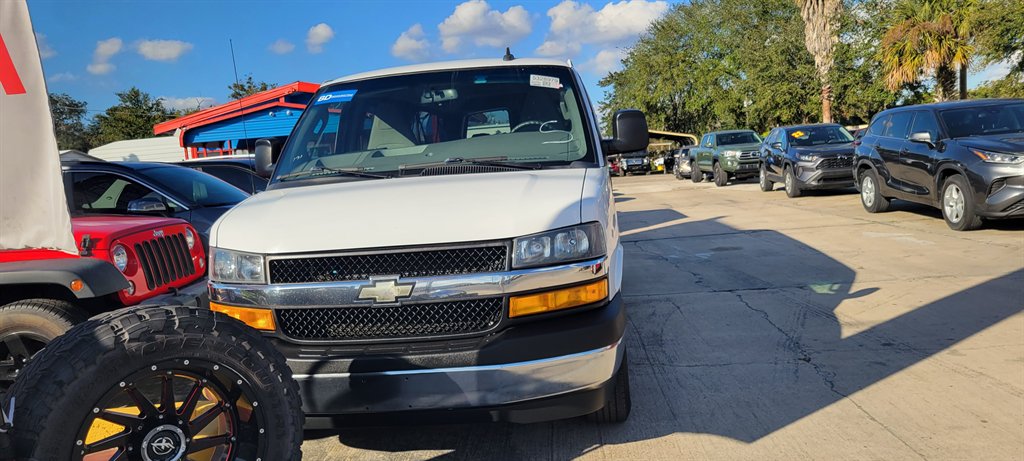 2018 Chevrolet Express - $22,900