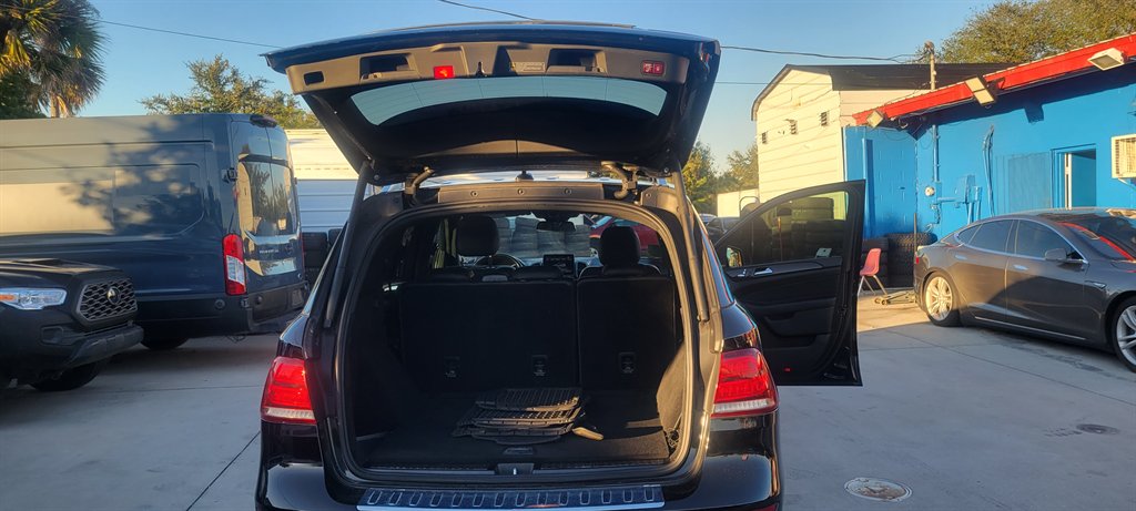 2018 Mercedes-Benz E-Class - $21,900