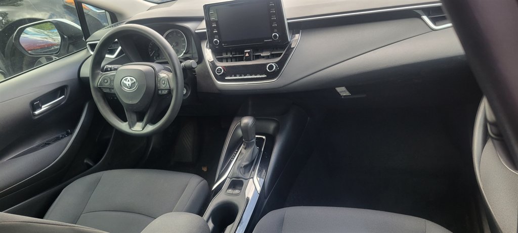 2021 Toyota Corolla LE photo