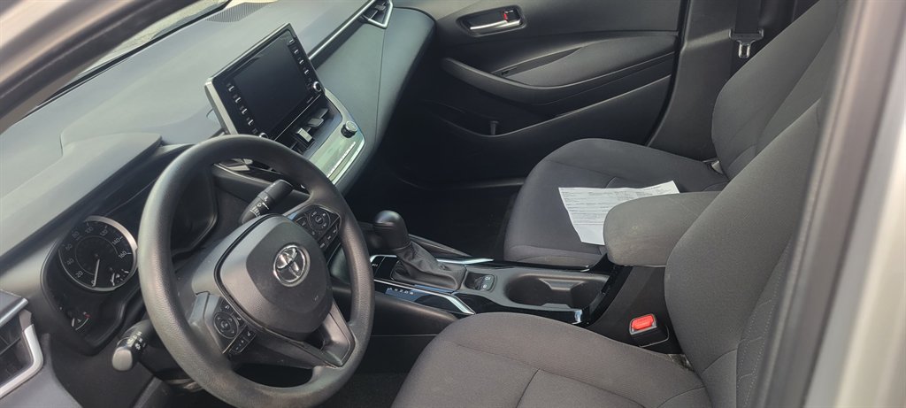 2021 Toyota Corolla LE photo
