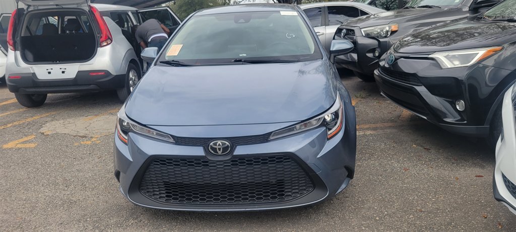 2020 Toyota Corolla LE photo