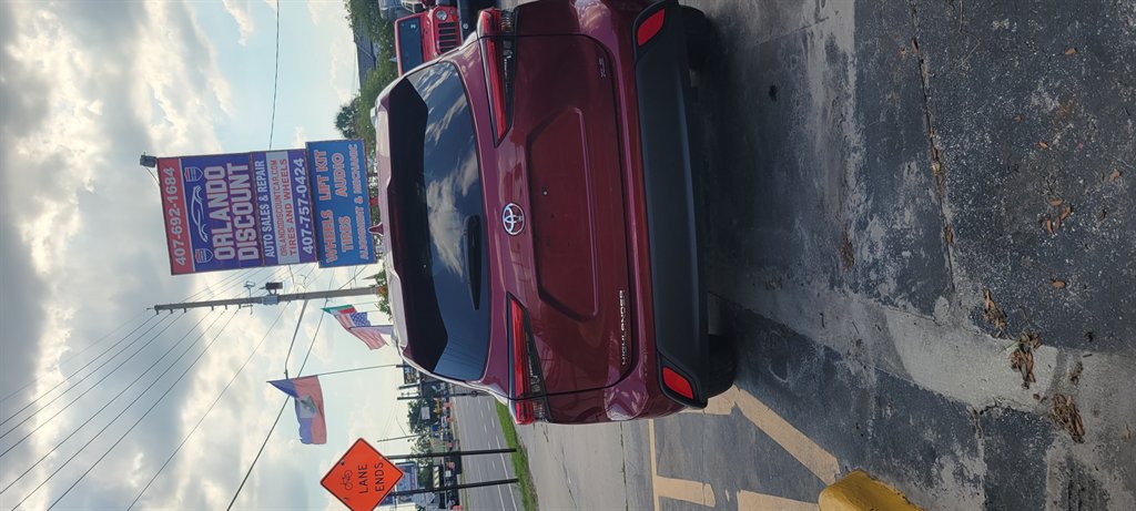 2021 Toyota Highlander - $23,900