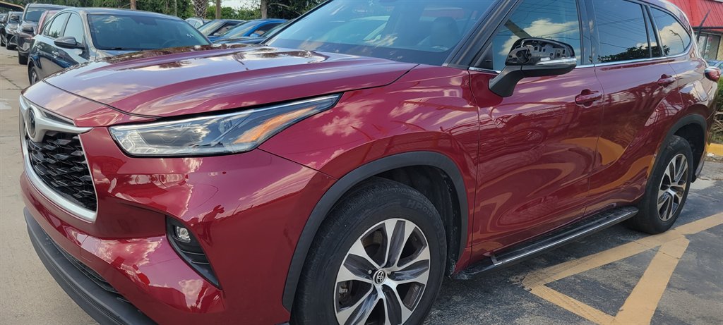 2021 Toyota Highlander - $23,900
