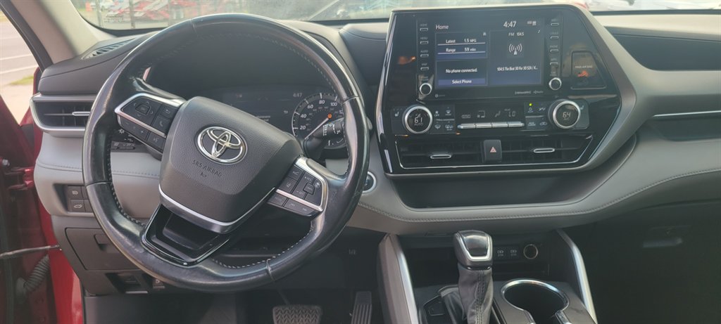 2021 Toyota Highlander - $23,900