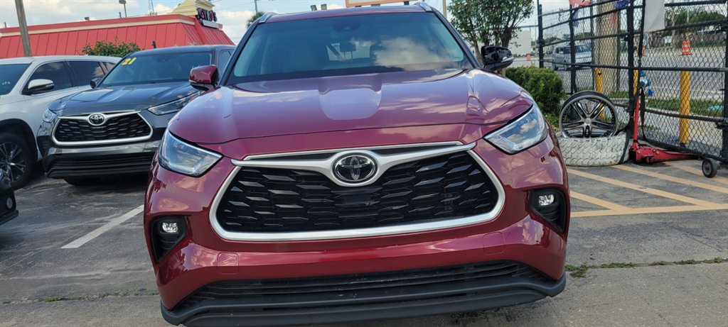 2021 Toyota Highlander - $23,900