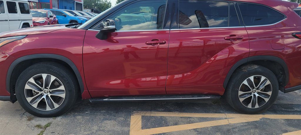 2021 Toyota Highlander - $23,900