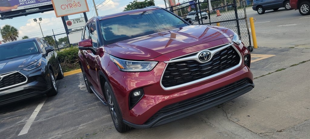 2021 Toyota Highlander - $23,900